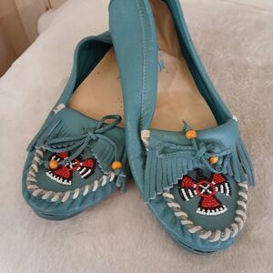 Vintage 90s Blue Leather Moccasins Beaded Thunderbird Fringe 7.5 Southwestern